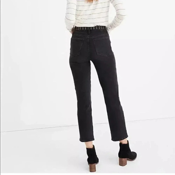 Madewell | Classic Straight Jeans in Lunar Wash: Grommet Edition - Picture 5 of 15